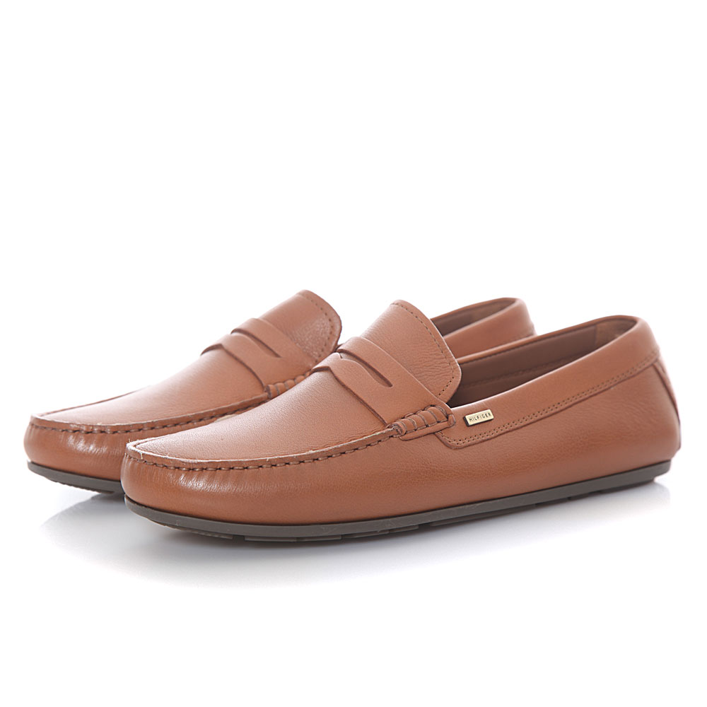 Image of 
            Tommy Hilfiger - Tommy Hilfiger Classic Leather Penny Loafer FM0FM02111 - TH606