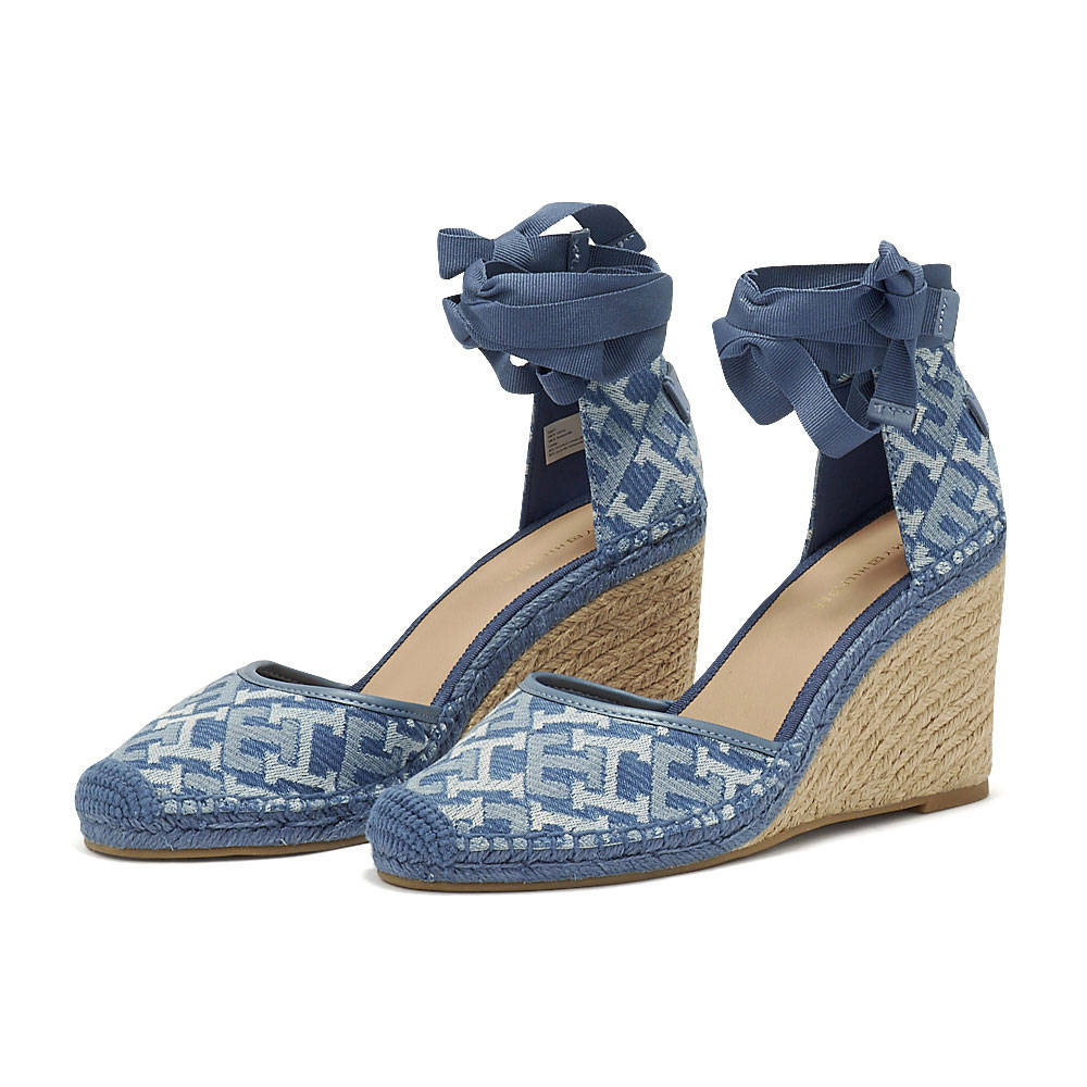 Image of 
            Tommy Hilfiger - Tommy Hilfiger Closed Toe Wedge Monogram FW0FW07011 - TH0G3